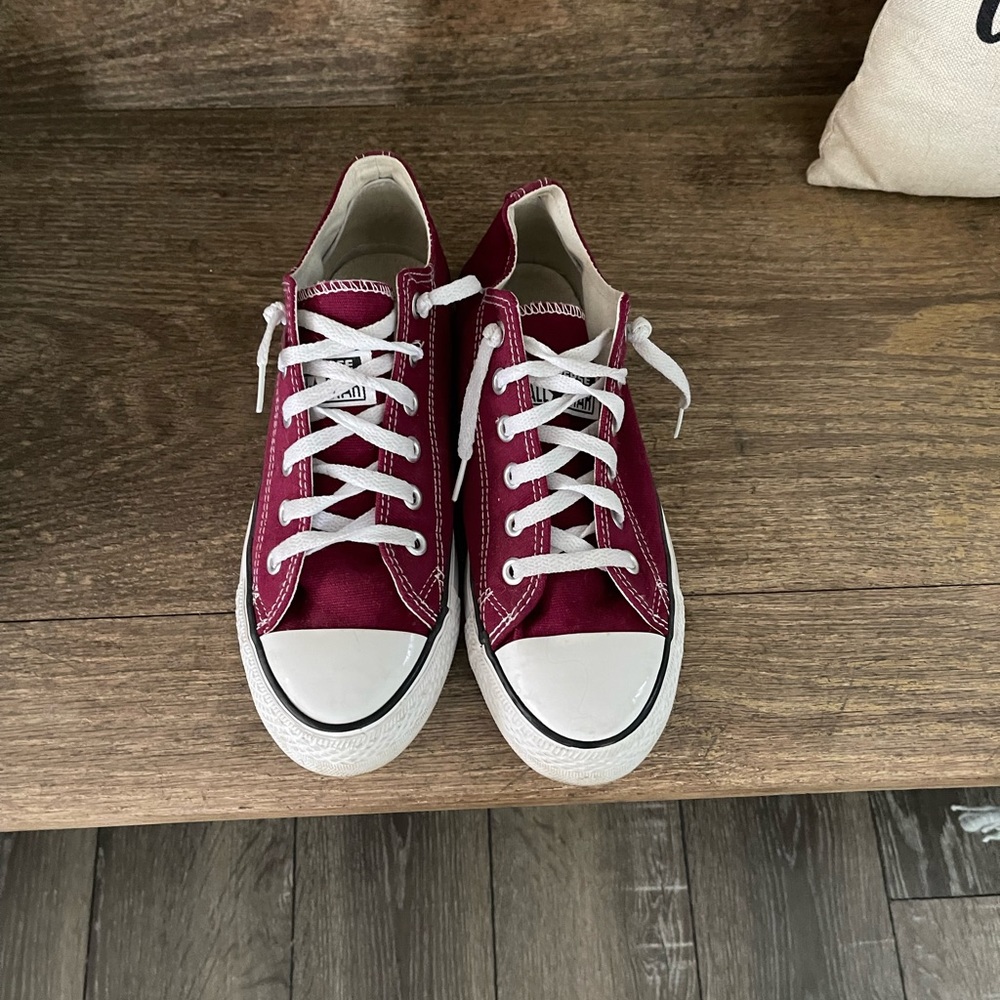 Converse size 8.5
